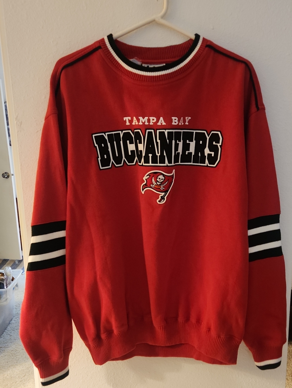 Vtg Buccaneer red sweater lg
